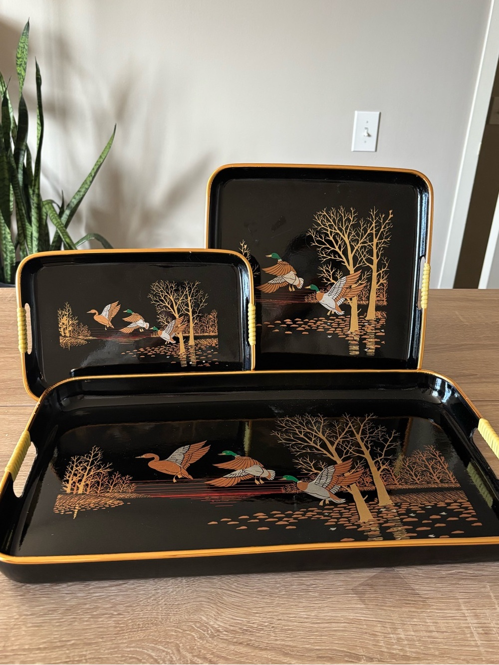 Set of 3 1960s Vintage Made In Japan Black Lacquer Serving Trays w Mallard Duck